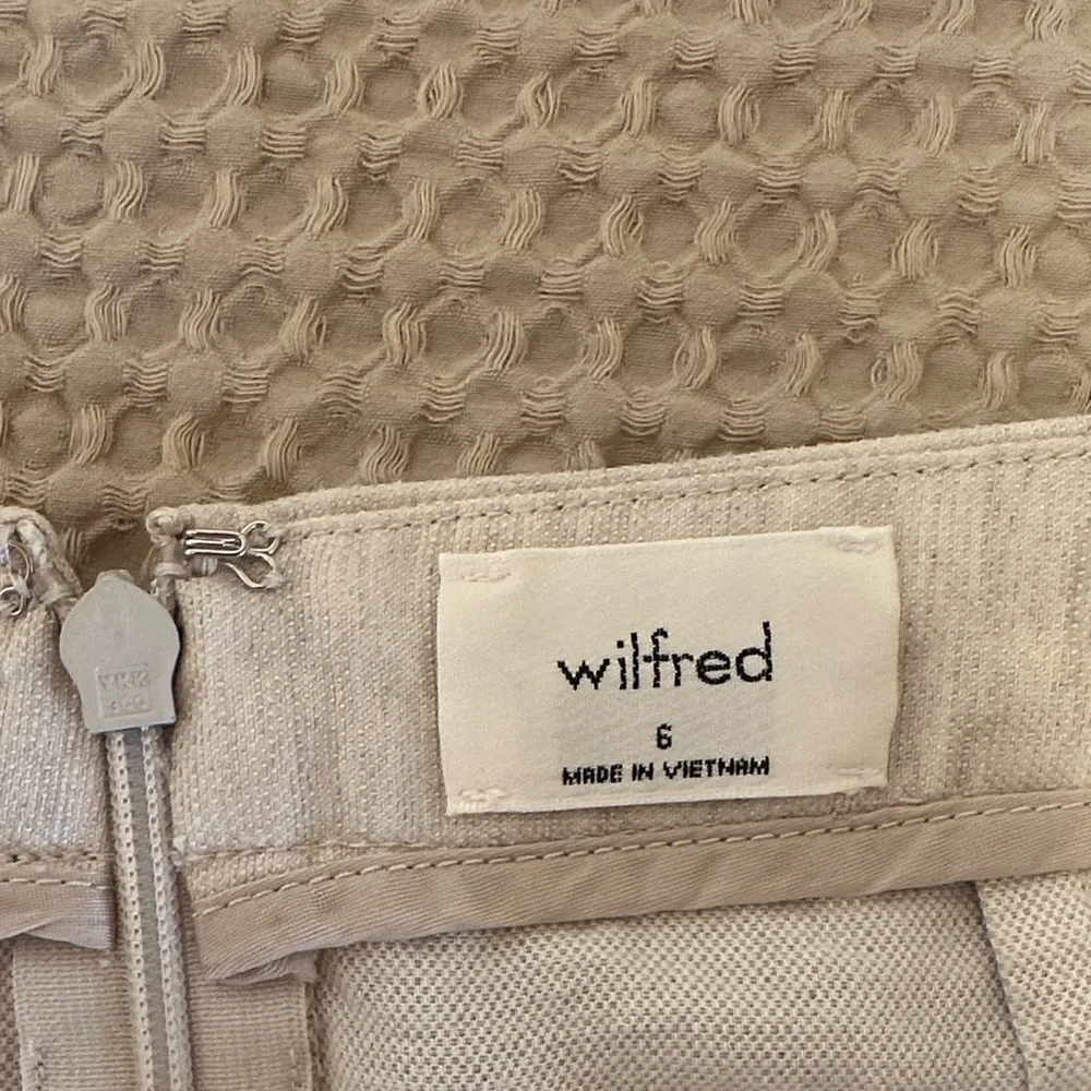 Wilfred Neutral Cream Linen Mini Skirt - Classic Women's Skirt - Picture 2 of 5